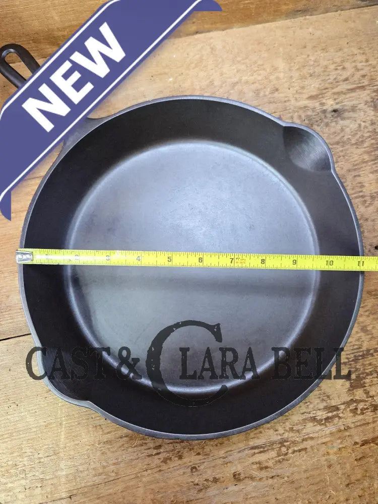 GREAT everyday skillet! Big 1930βs era Griswold #9 Cast Iron Skillet with Small Block Logo 710 E