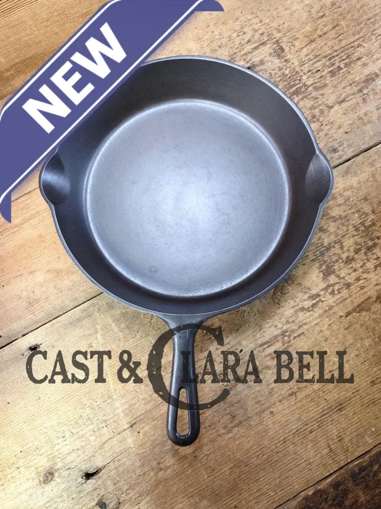 GREAT everyday skillet! Big 1930βs era Griswold #9 Cast Iron Skillet with Small Block Logo 710 E