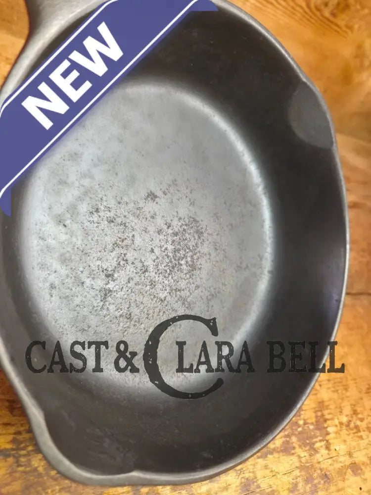 Great first pan! 1930’s Wagner #5 Skillet with Stylized Logo 1055 H Skillet