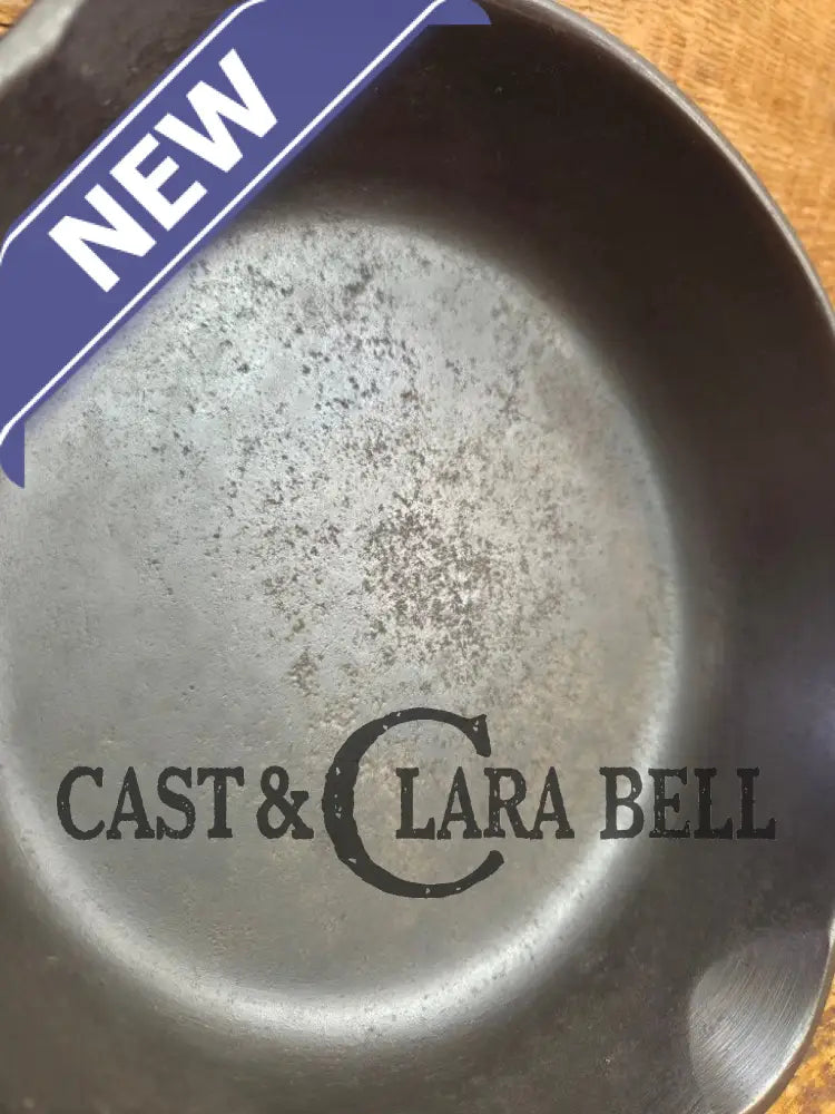 Great first pan! 1930’s Wagner #5 Skillet with Stylized Logo 1055 H Skillet