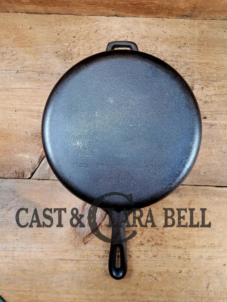 Great First Pan! 1940βS Wagner #8 Cast Iron Deep Skillet 10 1/2 Inch Skillet. Chicken Fryer Sc24