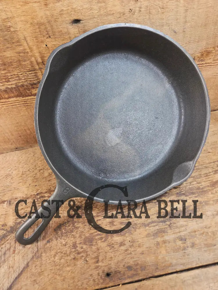 Great first pan! 1940βs Wagner #8 Cast Iron Skillet 10 1/2 inch Skillet Skillet