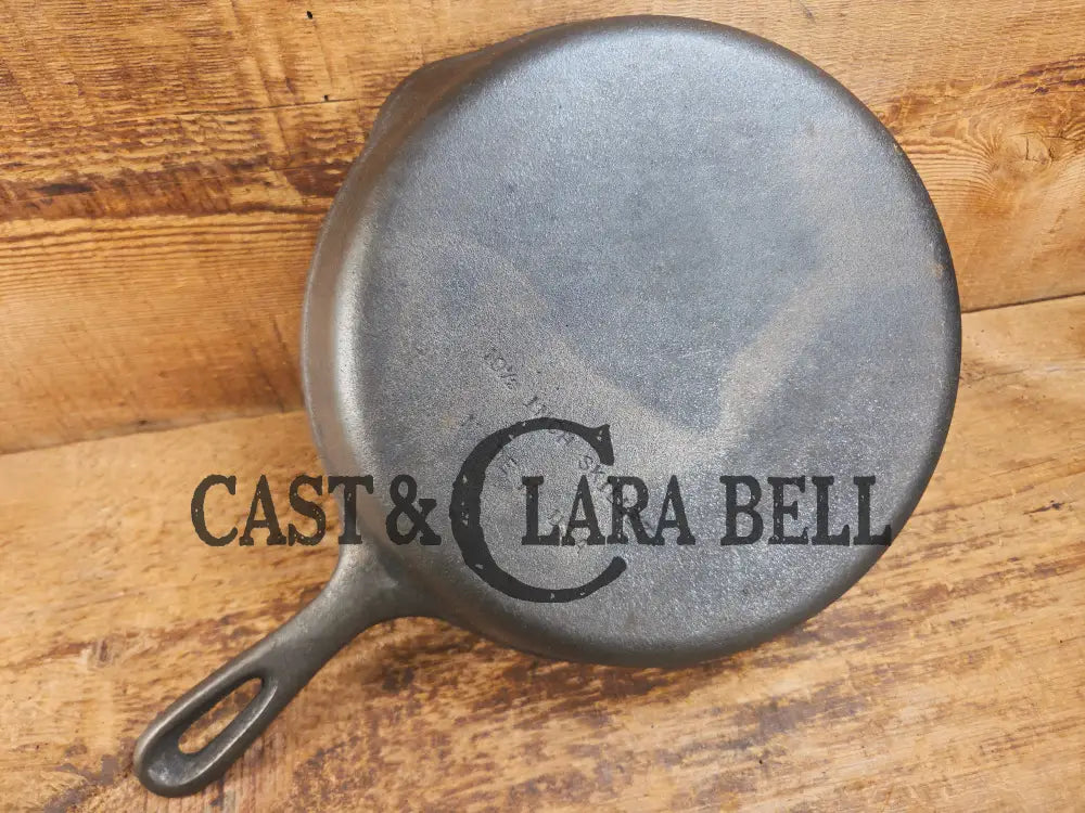 Great first pan! 1940βs Wagner #8 Cast Iron Skillet 10 1/2 inch Skillet Skillet