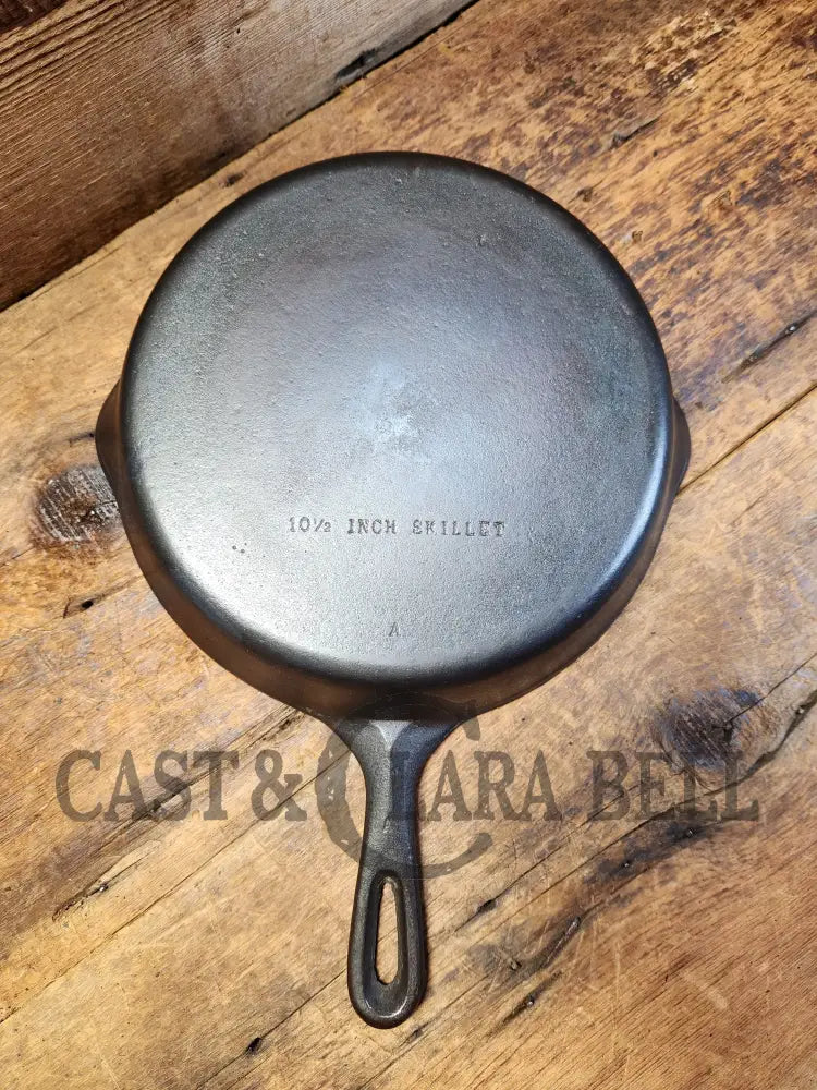 Great First Pan! 1940’S Wagner #8 Cast Iron Skillet 10 1/2 Inch ’A’