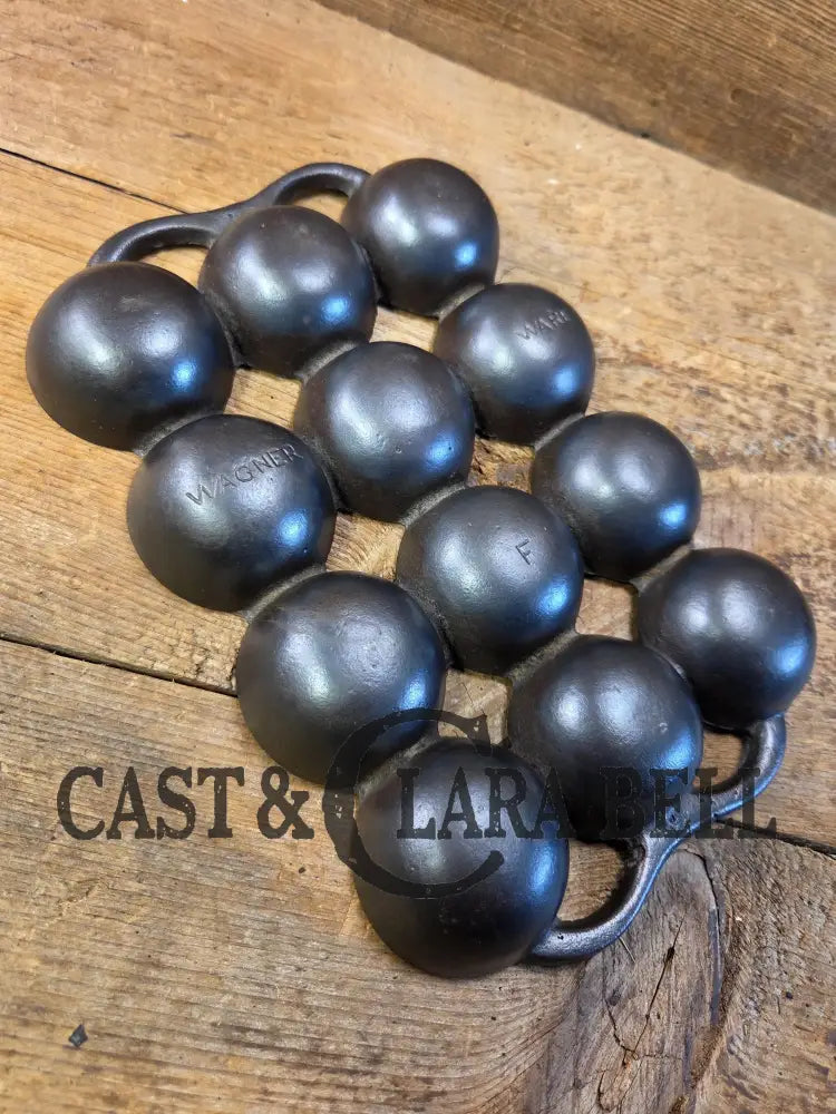 Great gift! 1930βs #9 Wagner βgolf ballβ brownie pan. Open air design gorgeous!