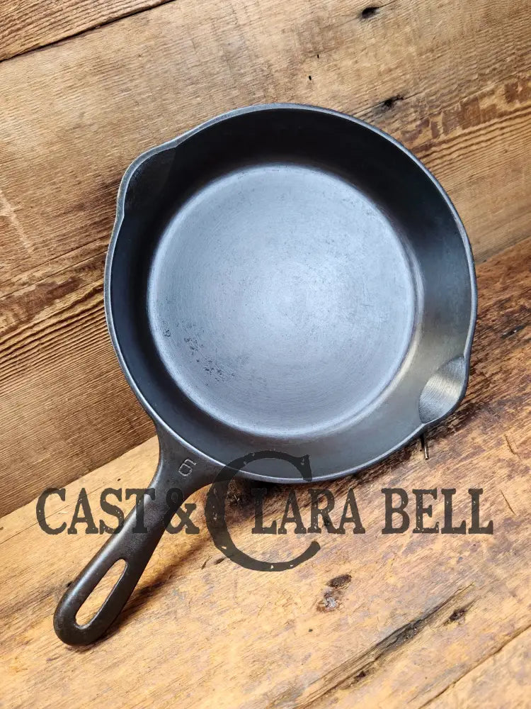 Great Gift! 1930βS Wagner Unmarked #6 Cast Iron Sautee Skillet. Skillet
