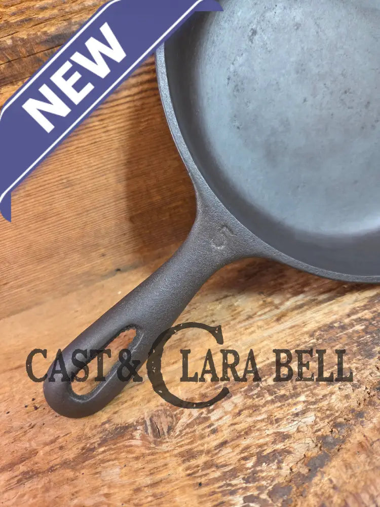 Great gift! 1950’s Era Stylized Wagner #5 Cast Iron Skillet 8 Inches Great Saute pan! - Skillet