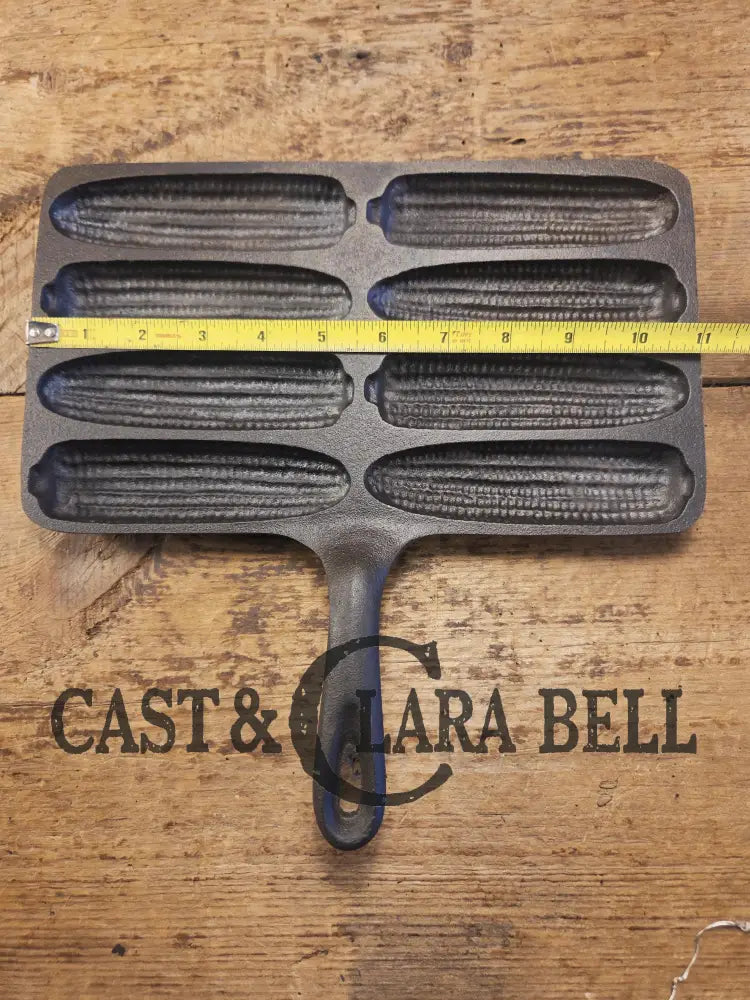 Great Gift and not seen too often! Birmingham Stove & Range βHandy Danβ Corn Stick Pan 74 H Vintage 1950s Bakeware