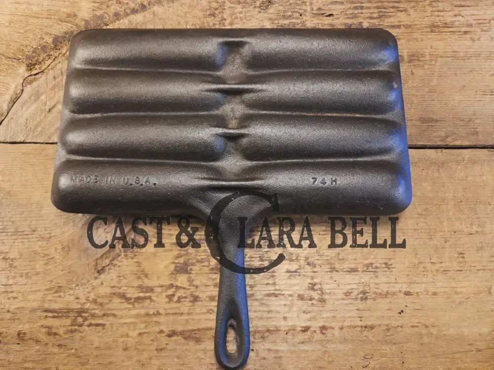 Great Gift and not seen too often! Birmingham Stove & Range βHandy Danβ Corn Stick Pan 74 H Vintage 1950s Bakeware