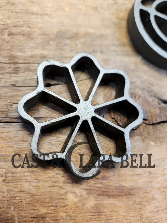 Great Gift Idea!! 1920βS Griswold Patty Molds In Original Box! Bakeware