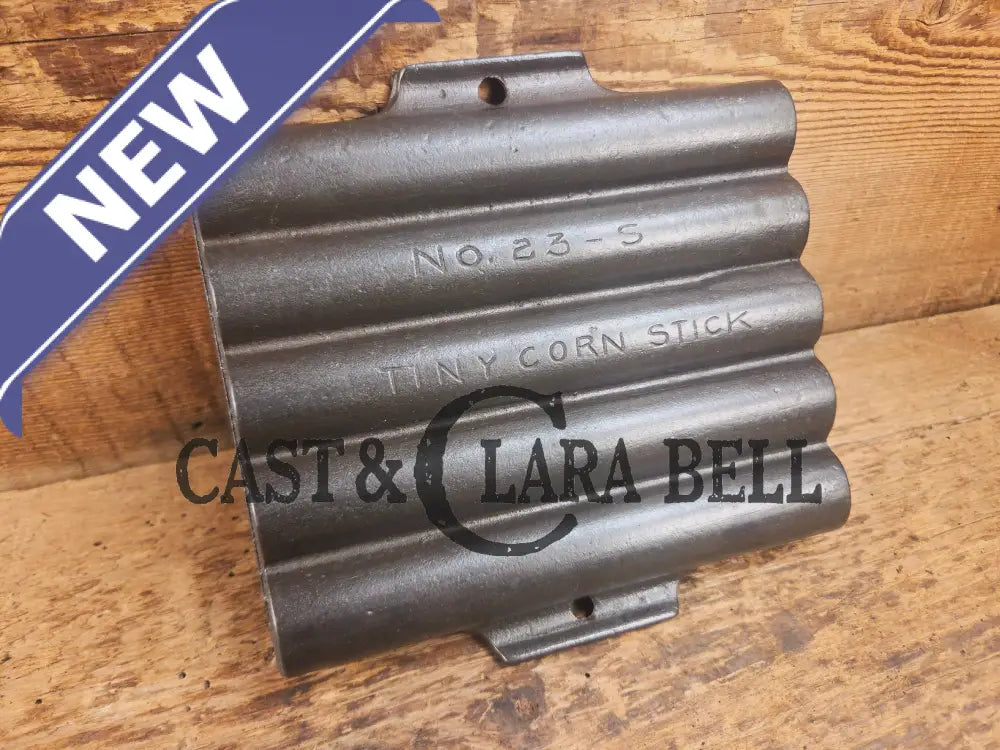 Great gift idea! 1930’s unknown No. 23 ’Tiny Corn Stick’ pan Bakeware