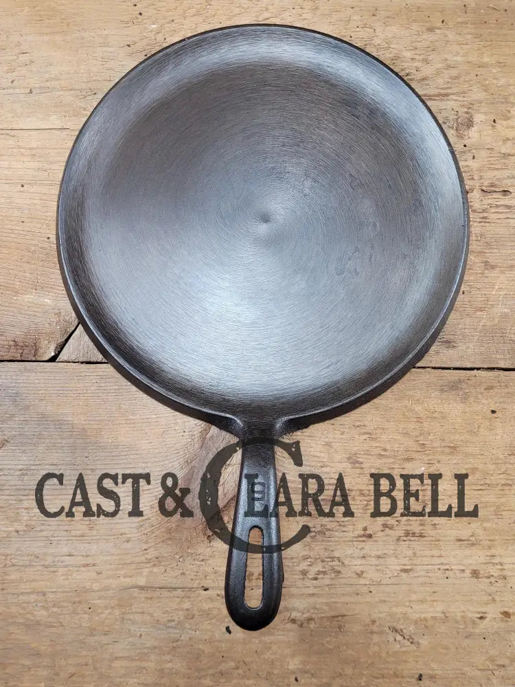 Great Gift Idea! 1930โS Wagner #9 Round Griddle Stylized Logo. Perfect For Grilled Cheese