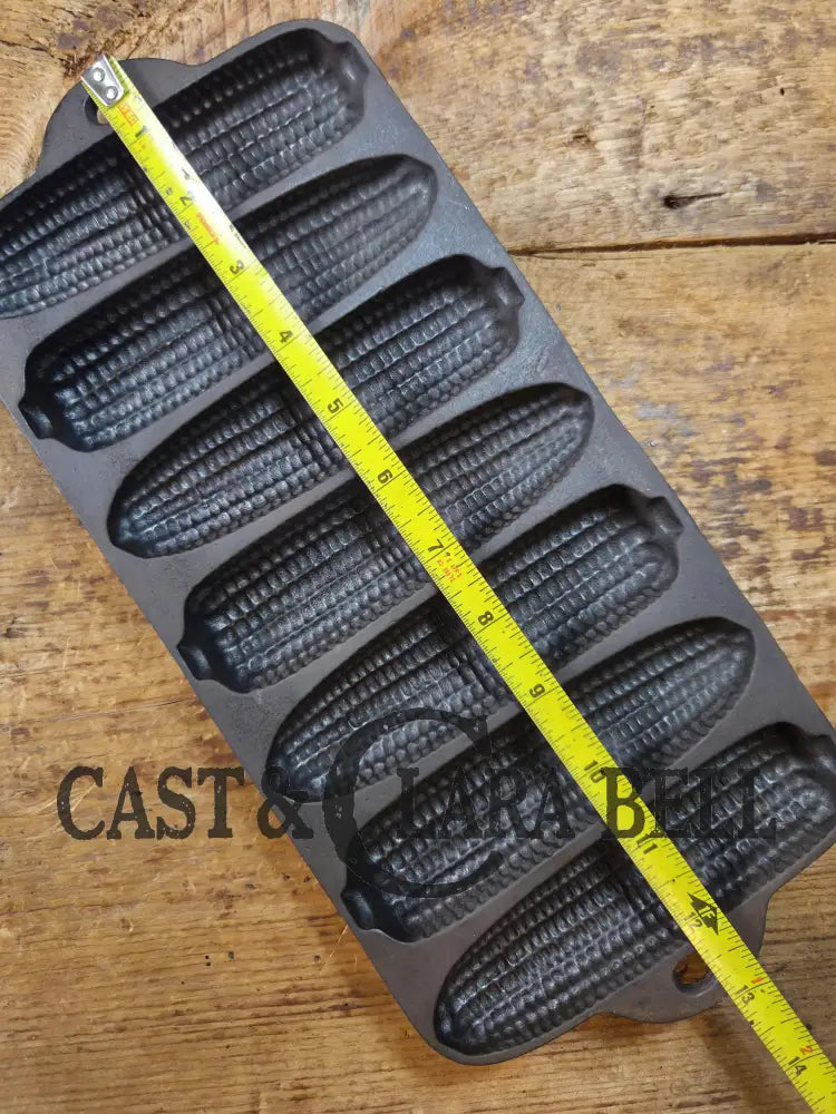 GREAT gift idea! 1930βs Wagner Krusty Korn Kob Junior Stick Pan #1319. Makes wonderful bread sticks & cornbread! SC24