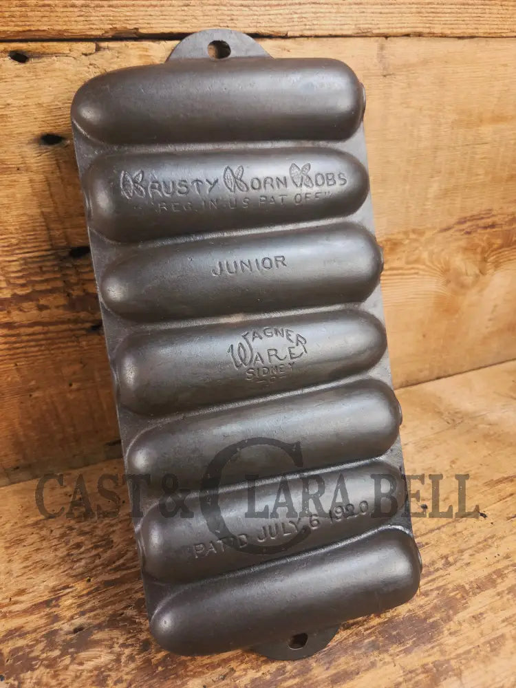 GREAT gift idea! 1930’s Wagner Krusty Korn Kob Junior Stick Pan. Makes wonderful bread sticks & cornbread - Bakeware