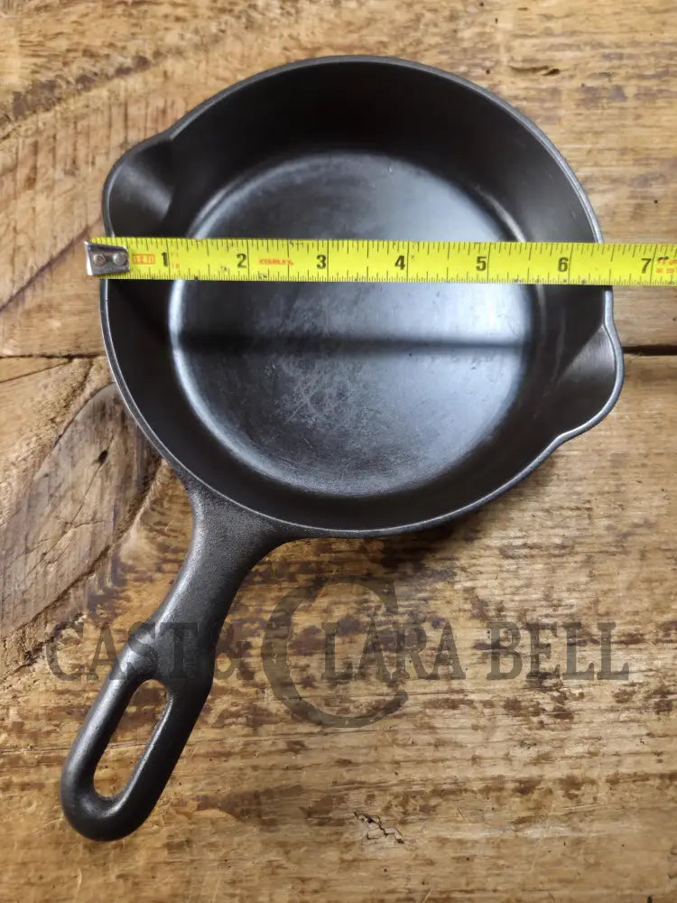 Great gift idea! 1940βs Griswold Iron Mountain #3 Cast Iron Egg Skillet with Heat Ring 1031 Skillet
