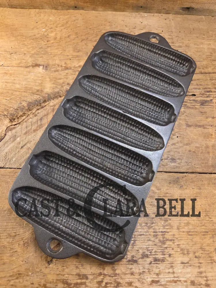 GREAT gift idea! 1950’s Wagner Ware Corn Pone gem pan. Makes wonderful bread sticks & cornbread! SC24 Bakeware