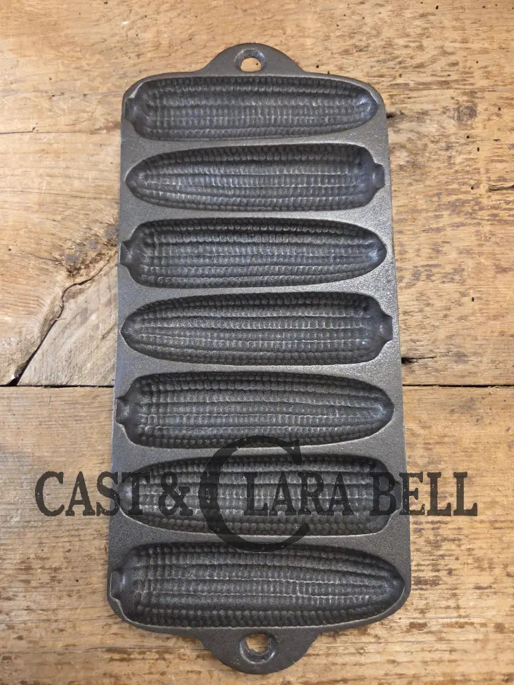 GREAT gift idea! 1950’s Wagner Ware Corn Pone gem pan. Makes wonderful bread sticks & cornbread! SC24 Bakeware