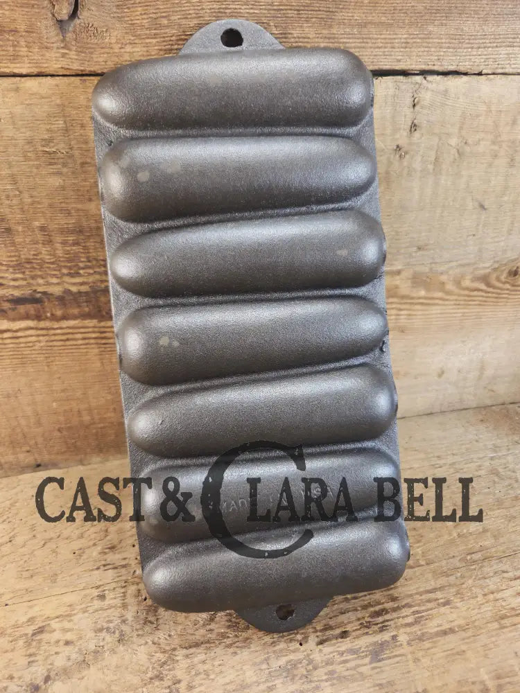 GREAT gift idea! 1950’s Wagner Ware Corn Pone gem pan. Makes wonderful bread sticks & cornbread! SC24 Bakeware