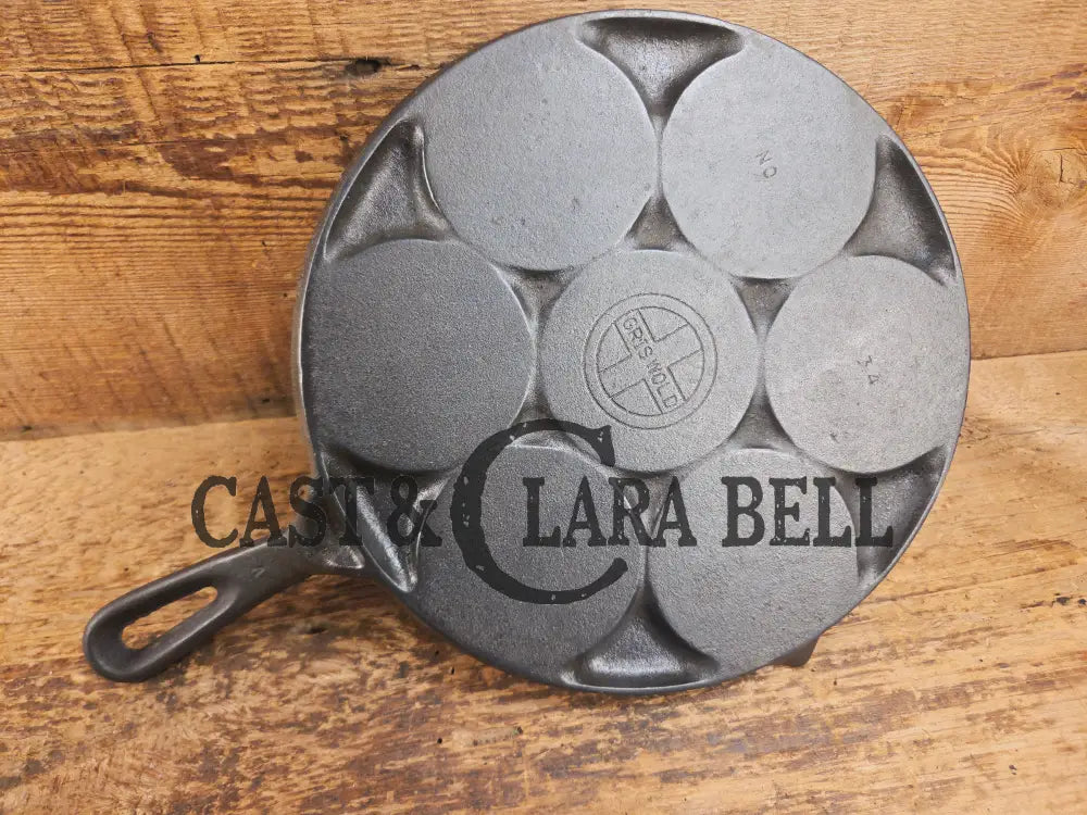 GREAT gift idea! Wagner made Griswold No. 34 Cast Iron Plett Pan with Small Block Logo Skillet