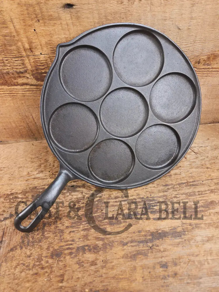 GREAT gift idea! Wagner made Griswold No. 34 Cast Iron Plett Pan with Small Block Logo Skillet