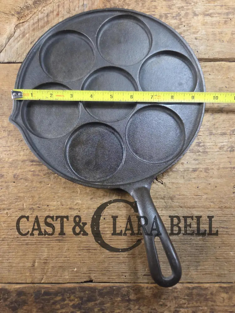 GREAT gift idea! Wagner made Griswold No. 34 Cast Iron Plett Pan with Small Block Logo, Skillet