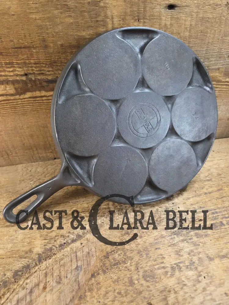 GREAT gift idea! Wagner made Griswold No. 34 Cast Iron Plett Pan with Small Block Logo, Skillet