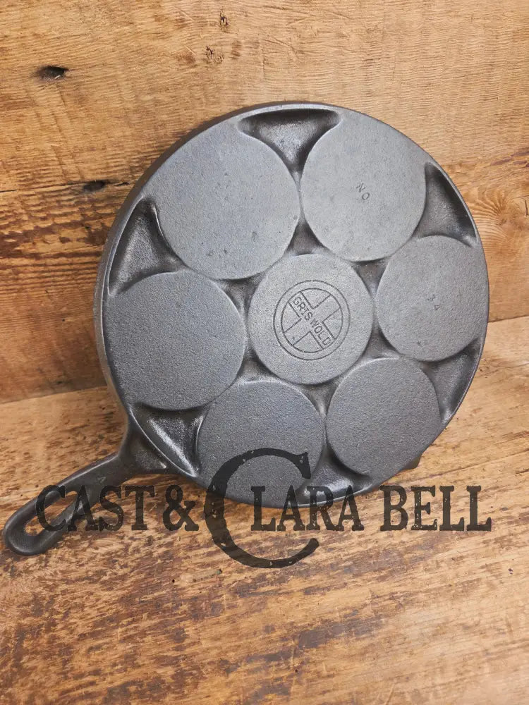 GREAT gift idea! Wagner made Griswold No. 34 Cast Iron Plett Pan with Small Block Logo Skillet