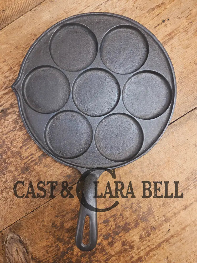 GREAT gift idea! Wagner made Griswold No. 34 Cast Iron Plett Pan with Small Block Logo Skillet