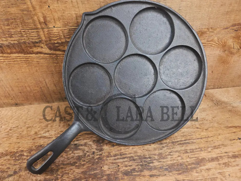 GREAT gift idea! Wagner made Griswold No. 34 Cast Iron Plett Pan with Small Block Logo Skillet