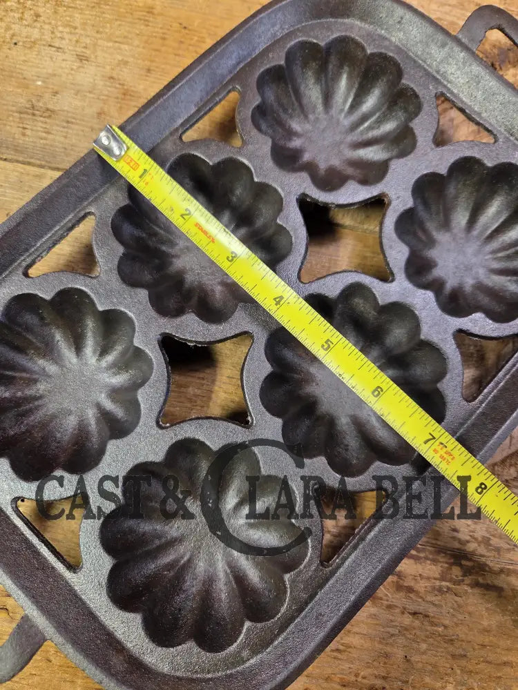 Great gift! Pre 1900’s Unmarked Antique Gate-Marked #10 Turks Head Pan 6 Cup