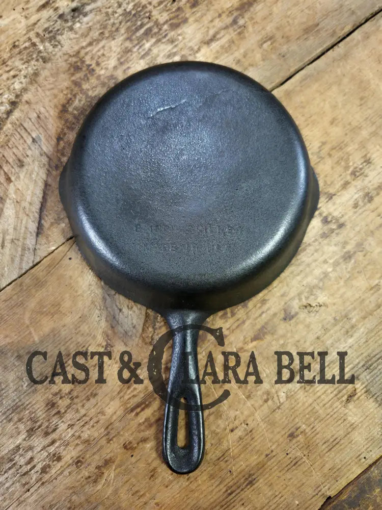 Great gift! Wagner #5 Cast Iron Skillet 8 Inches Great Saute pan or starter pan!