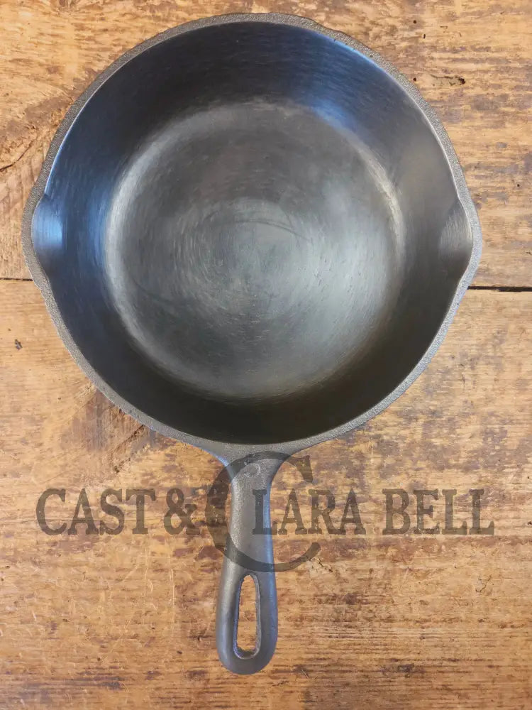 Great gift! Wagner #5 Cast Iron Skillet 8 Inches Great Saute pan or starter pan - Skillet