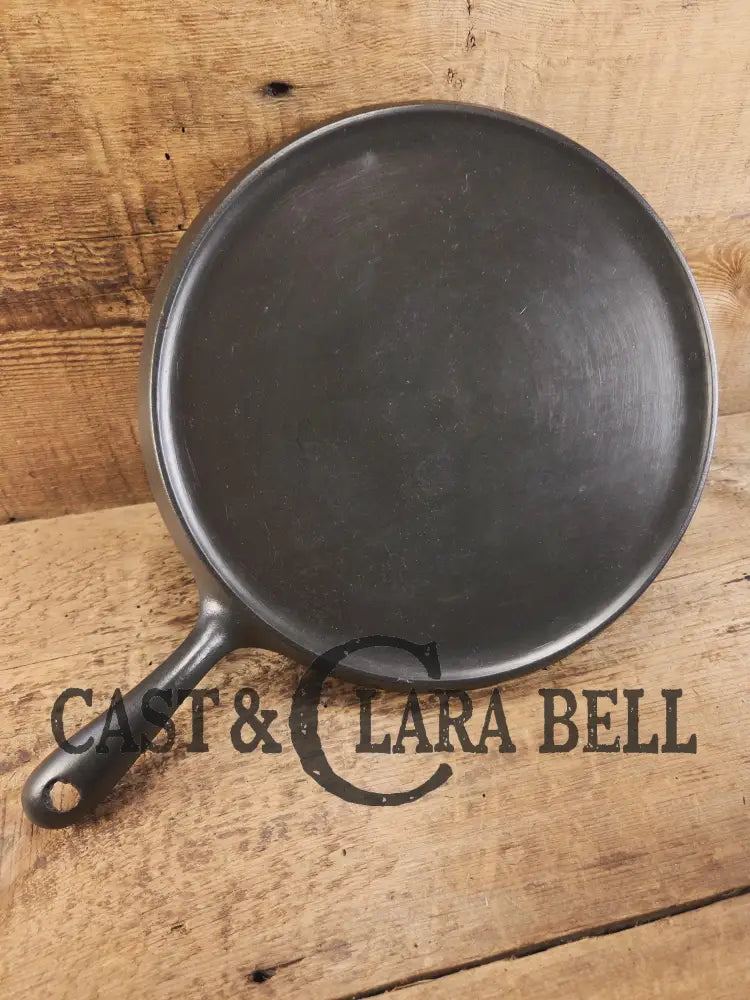 Great price! 1920’s Griswold #9 Round Griddle with Block Logo ERIE 739 sulfur pitting on bottom GORGEOUS on top!