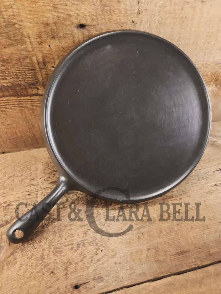 Great price! 1920βs Griswold #9 Round Griddle with Block Logo ERIE 739 sulfur pitting on bottom GORGEOUS on top!