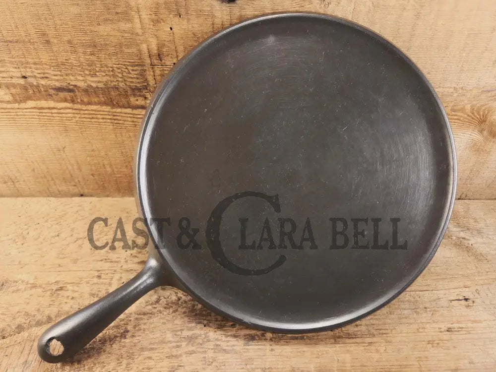 Great price! 1920βs Griswold #9 Round Griddle with Block Logo ERIE 739 sulfur pitting on bottom GORGEOUS on top!