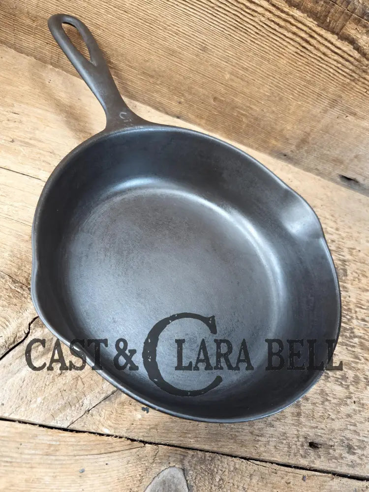 Great Saute pan! 1930’s Wagner #5 Skillet with Stylized Logo 1055 H. Awesome everyday skillet!
