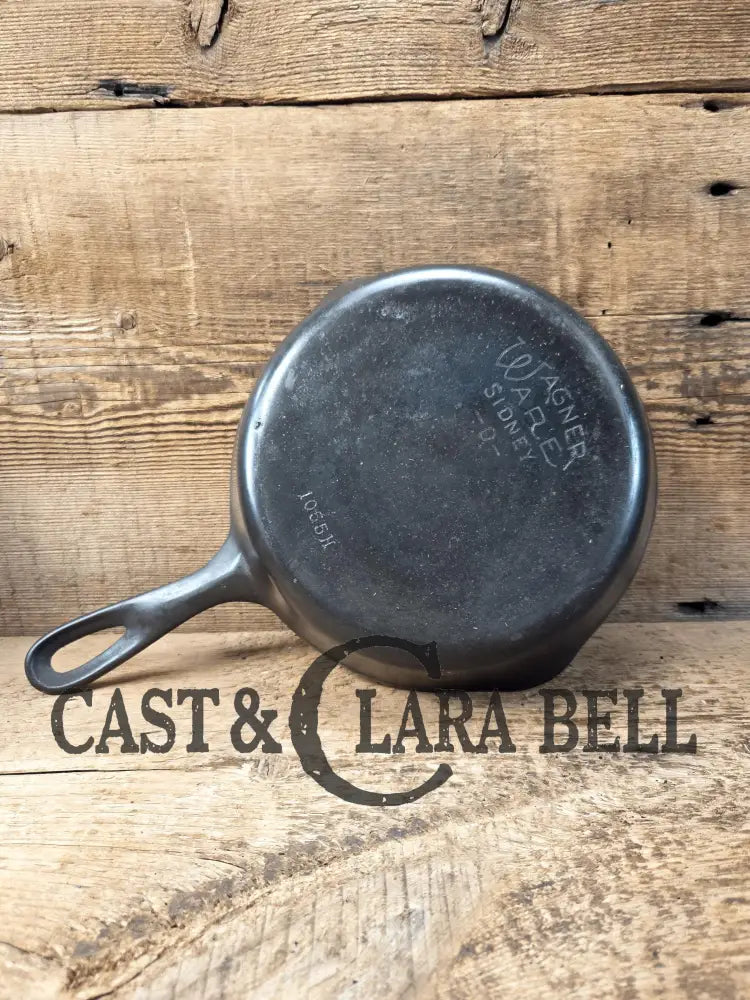 Great Saute pan! 1930’s Wagner #5 Skillet with Stylized Logo 1055 H. Awesome everyday skillet!