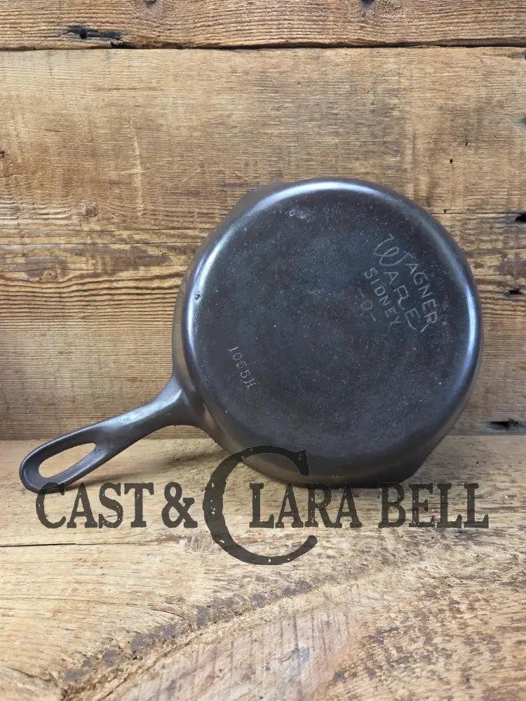 Great Saute pan! 1930โs Wagner #5 Skillet with Stylized Logo 1055 H. Awesome everyday skillet!