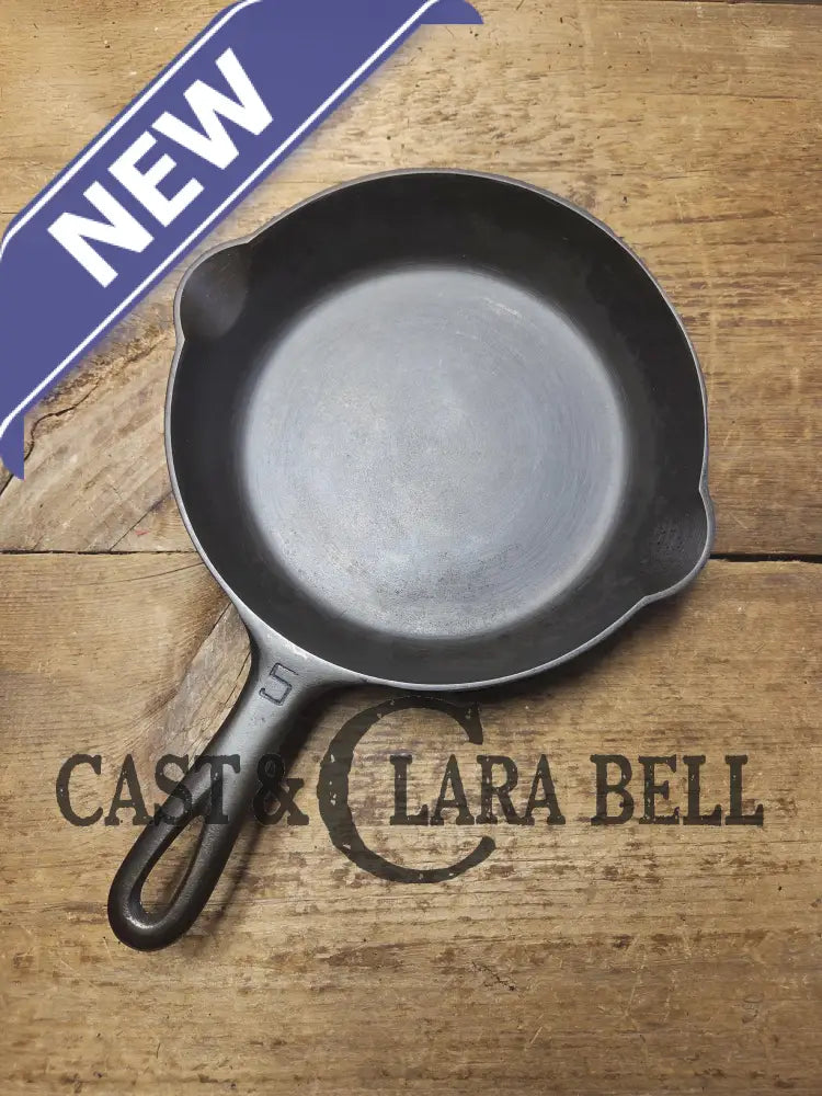 Great Saute pan! Griswold No. 5 Cast Iron Skillet with Small Block Logo and Smooth Bottom 724 G. Erie PA USA SC24