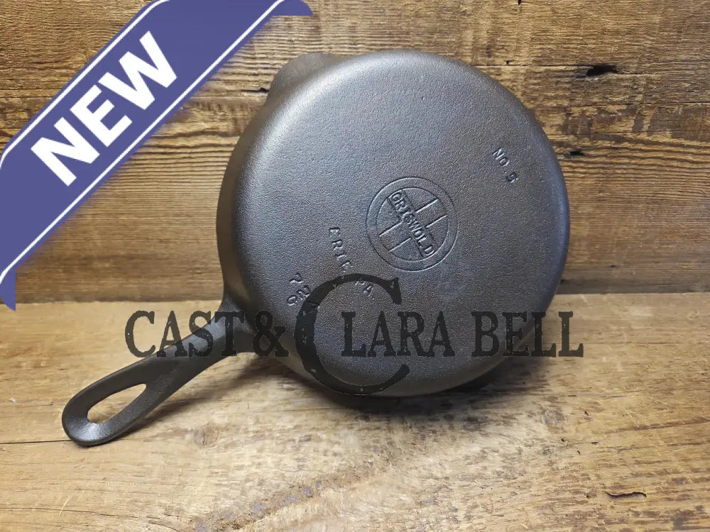 Great Saute pan! Griswold No. 5 Cast Iron Skillet with Small Block Logo and Smooth Bottom 724 G. Erie PA USA SC24