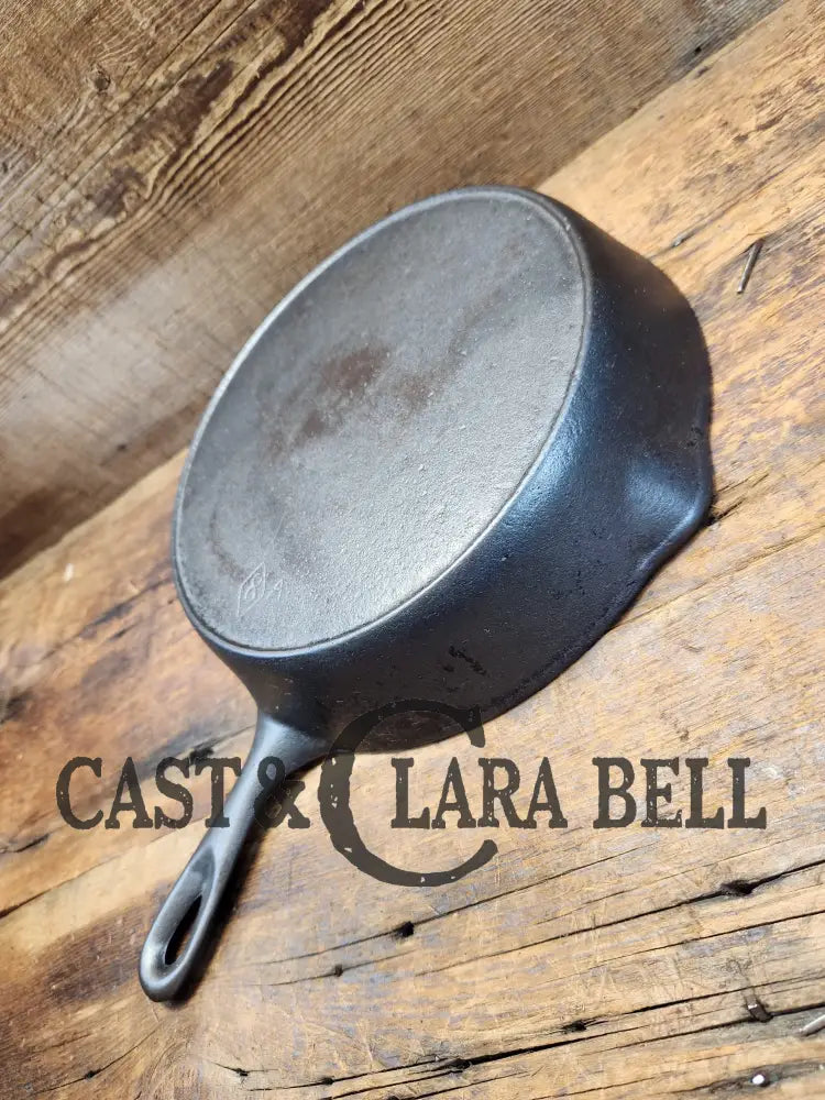 Great Skillet And Awesome Story! 1920โS Chicago Hardware Foundry #8 โDiamondโ Skillet