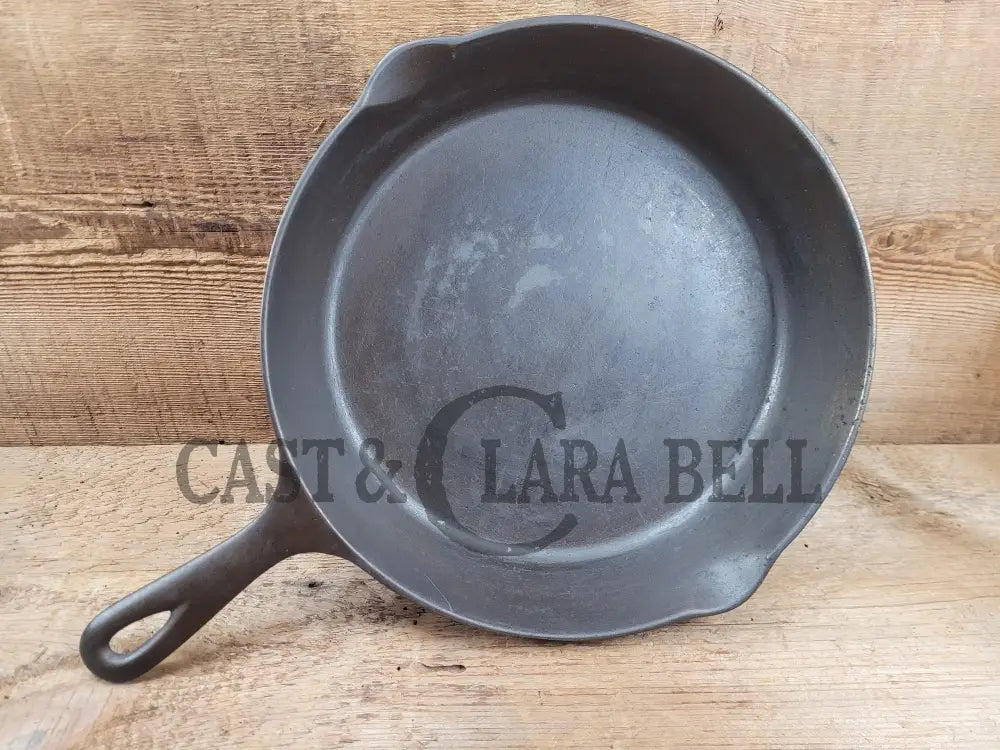 Great Skillet And Awesome Story! 1920βS Chicago Hardware Foundry #8 A βDiamondβ Sc24 Skillet