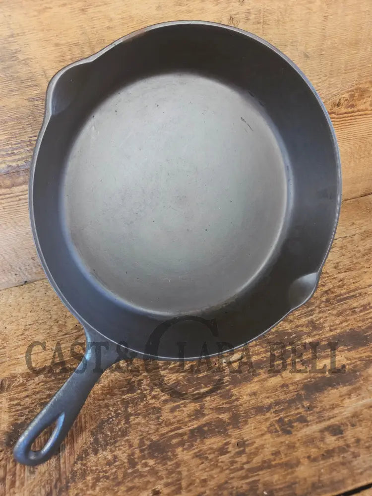 Great skillet and awesome story! 1920’s Chicago Hardware Foundry #8 D ’Diamond’ skillet - Skillet