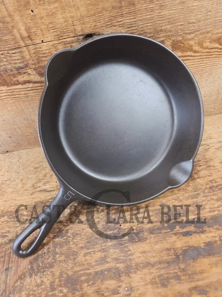 1930βs Griswold #5 Cast Iron Skillet with Large Block Logo 724 C - Skillet