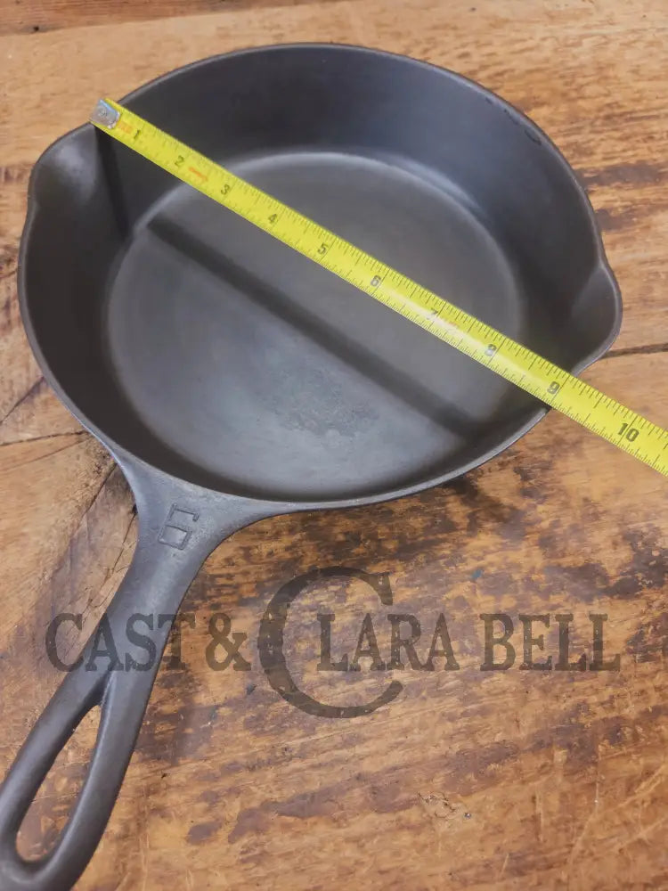 Griswold #7 Skillet with Large Block Logo and Smooth Bottom 701 D - Skillet