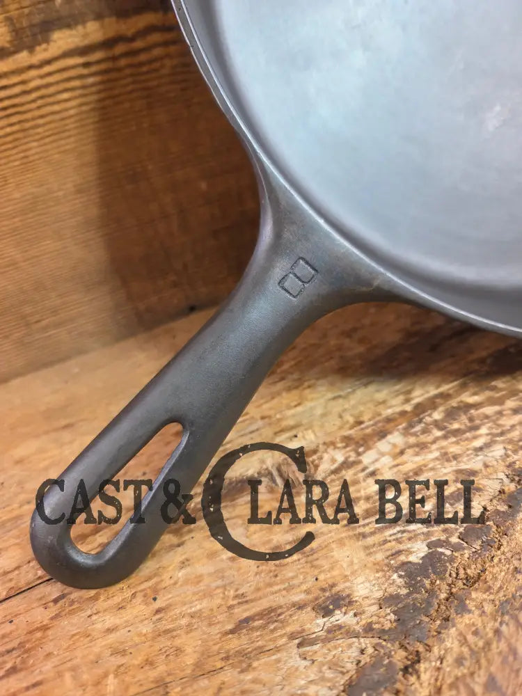 Griswold #8 Cast Iron Skillet Small Block Groove Handle 704 F Skillet