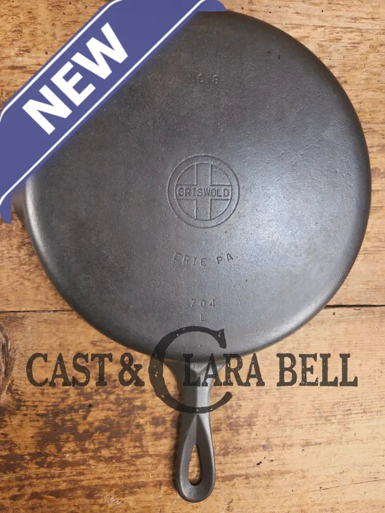 Griswold #8 Cast Iron Skillet Small Block Groove Handle 704 L Skillet