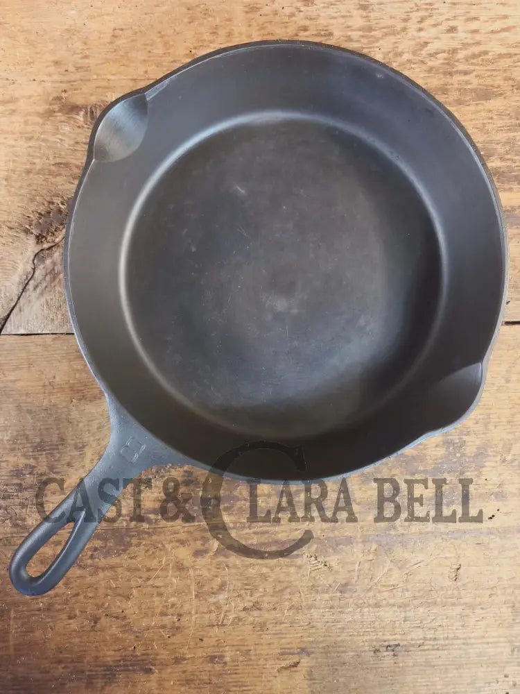 1930’s Griswold #8 Cast Iron Skillet with Large Block Logo 704 B - Skillet