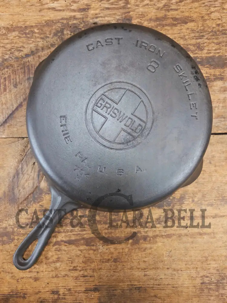 1930βs Griswold #8 Cast Iron Skillet with Large Block Logo 704 H - Skillet