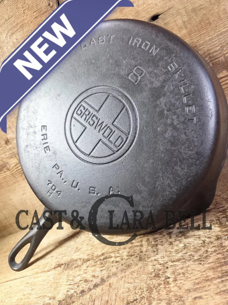 Griswold #8 Cast Iron Skillet with Large Block Logo and Smooth Bottom 704 H
